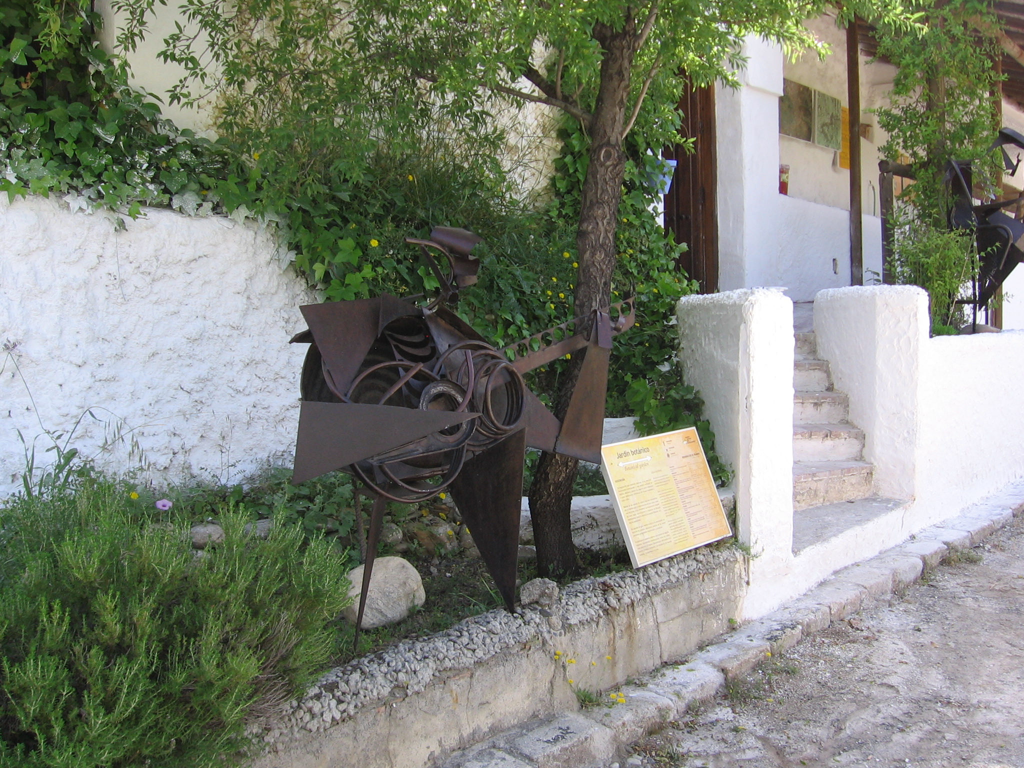 flamenco_guitarist_Museo_Cuevas_del_Sacromonte.JPG